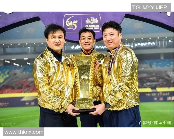 王军回顾足球生涯的点滴与感悟，畅谈未来发展方向与目标