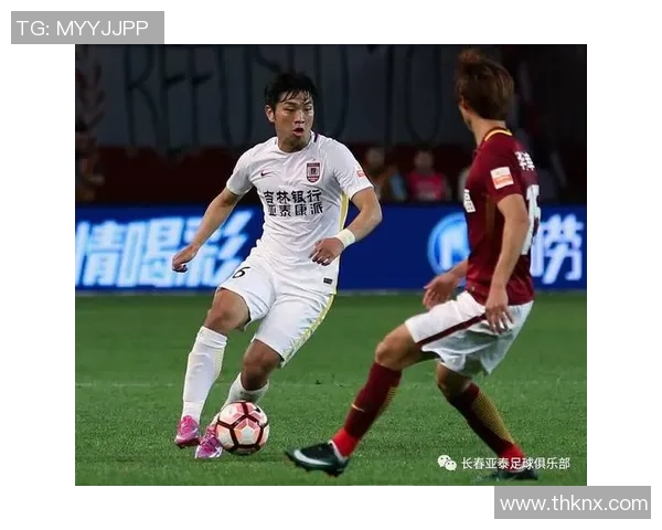 足球蒋哲的成长之路与未来展望：从青训到职业联赛的奋斗历程